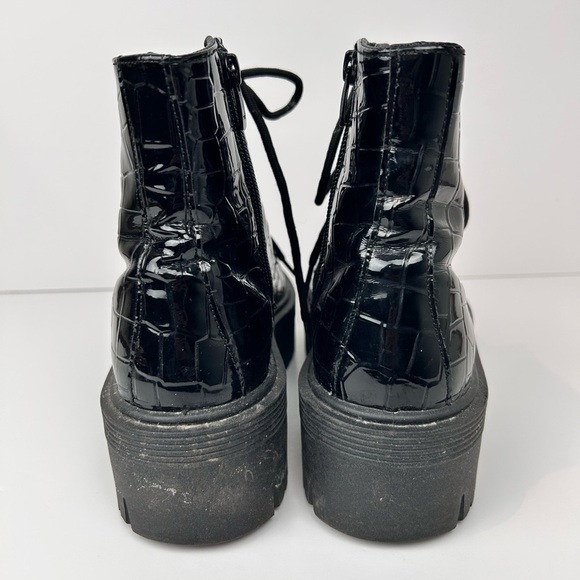 Topshop Wide Fit BROOKE Black Unit combat Boot Size 39 Like NEW Streetwear - Picture 3 of 9
